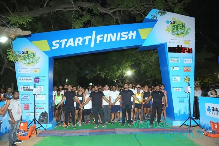 Start and finish arch at a corporate run