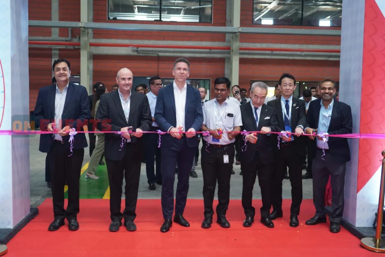 Ribbon cutting at the Satrac plant inauguration