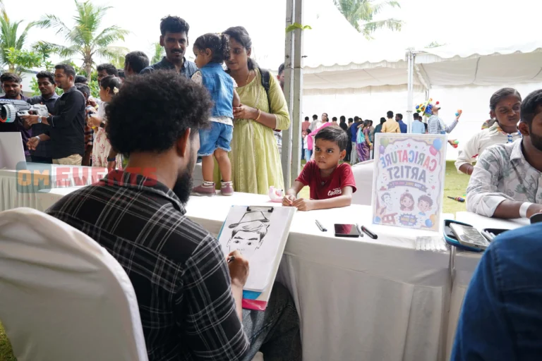 Live caricature artist